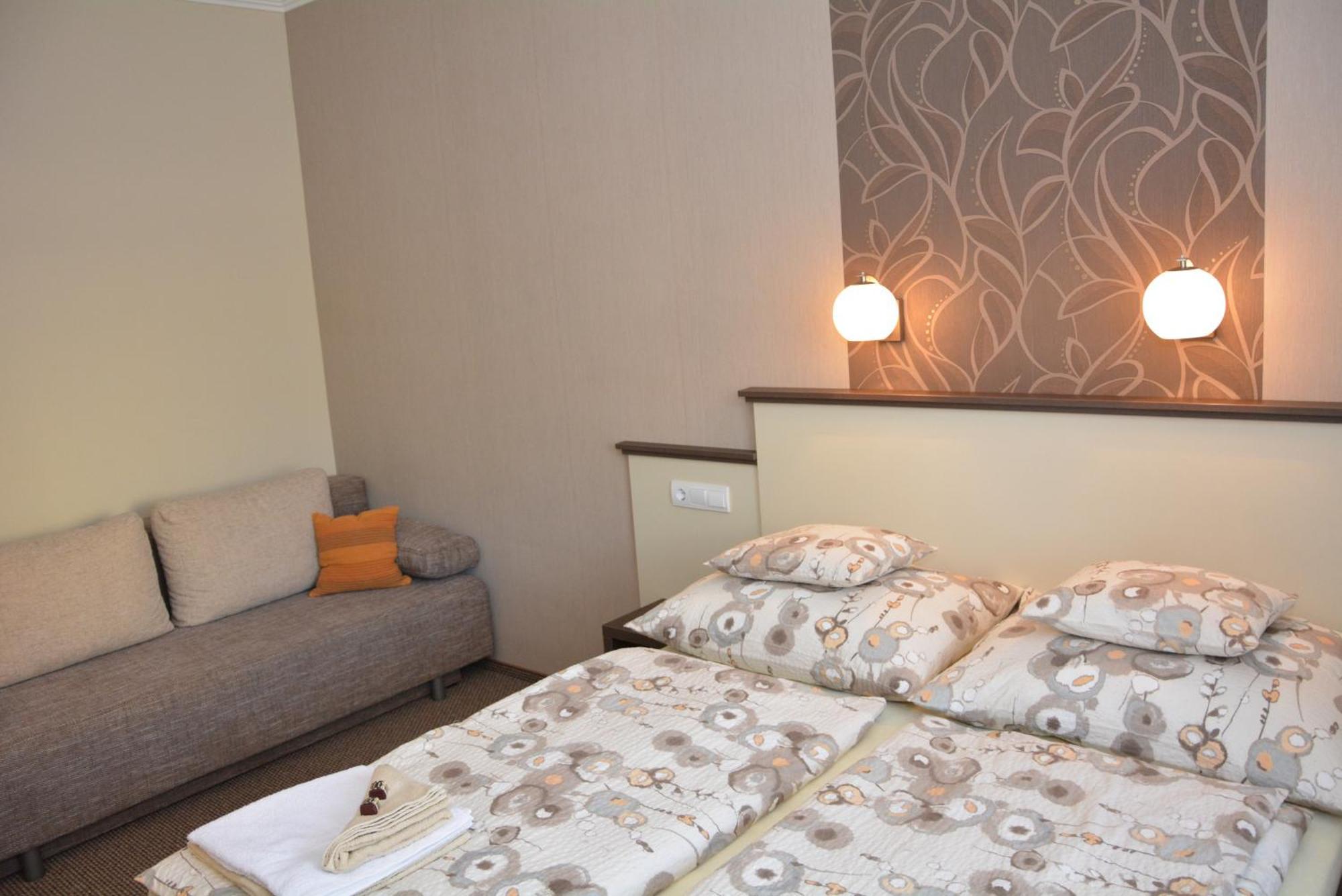 Bodza Apartmanok Έγκερ Δωμάτιο φωτογραφία