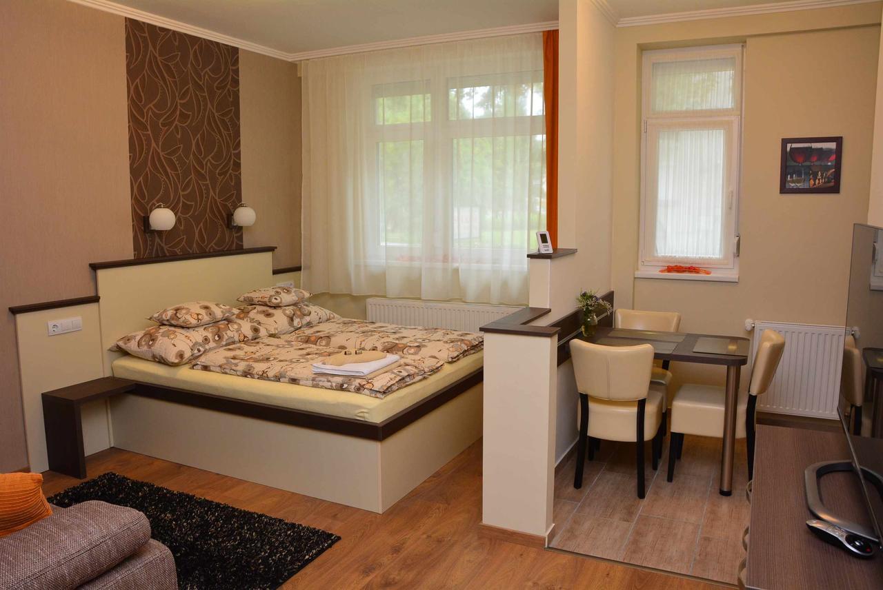 Bodza Apartmanok Έγκερ Εξωτερικό φωτογραφία